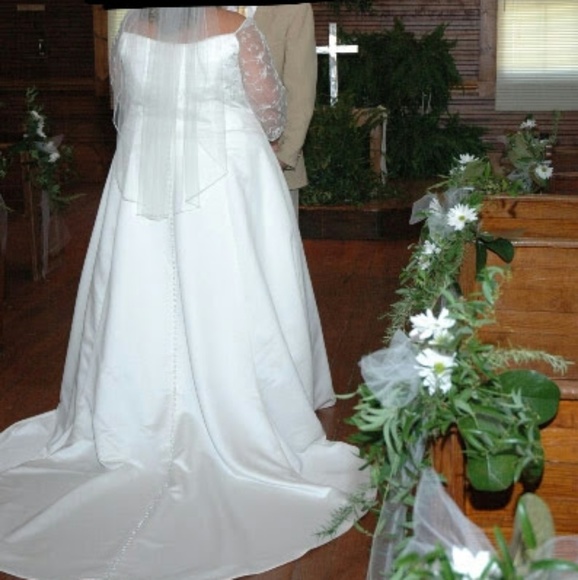 Plus size Mary's Bridal Wedding Gown Size 28/30 - Picture 3 of 3